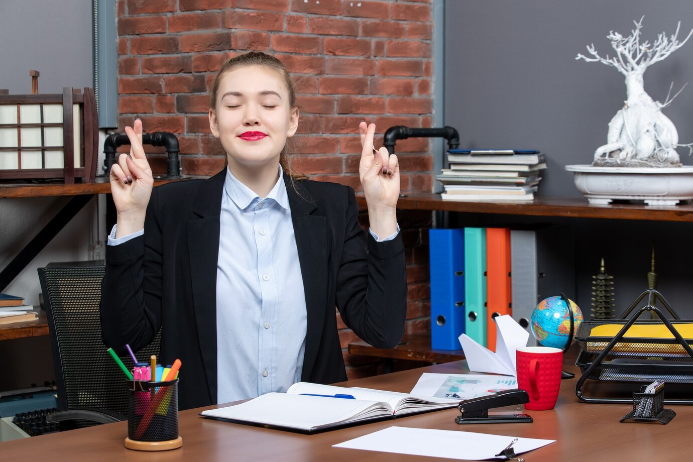 How to Practice Mindfulness in the Workplace: Girl Chill and Enjoy.